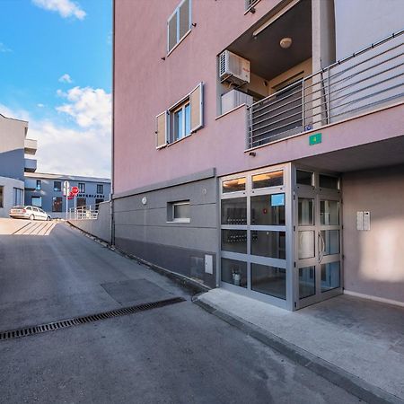 Aureo Apartment Pula Center Dış mekan fotoğraf