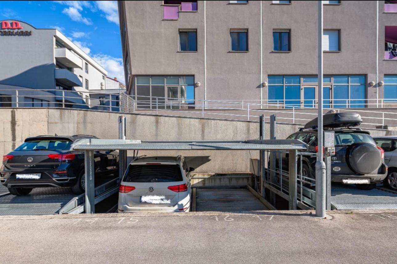 Aureo Apartment Pula Center Dış mekan fotoğraf